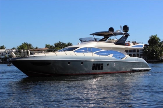 luxury yacht rental